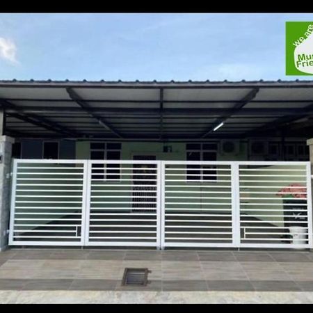 Sri Aman Homestay 日得拉 外观 照片